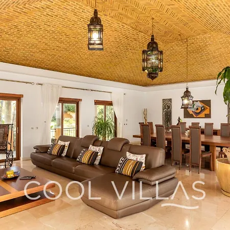 Aurora Premium Villa Walking Distance To Beach