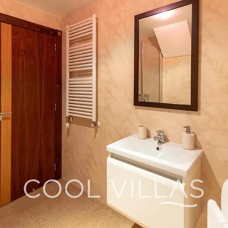 Aurora Premium Villa Walking Distance To Beach Willa *