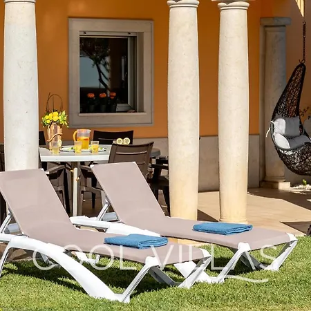 Aurora Premium Villa Walking Distance To Beach