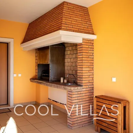 Aurora Premium Villa Walking Distance To Beach Willa